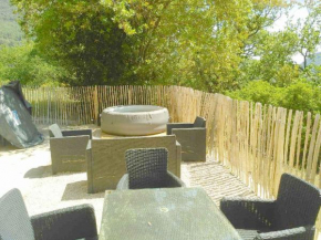 Quiet and Nature Holiday Home on the Cote dAzur